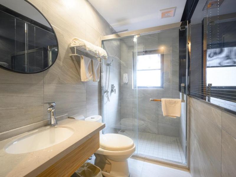 Greentree Inn Henan Kaifeng Gulou Square Express Hotel מראה חיצוני תמונה