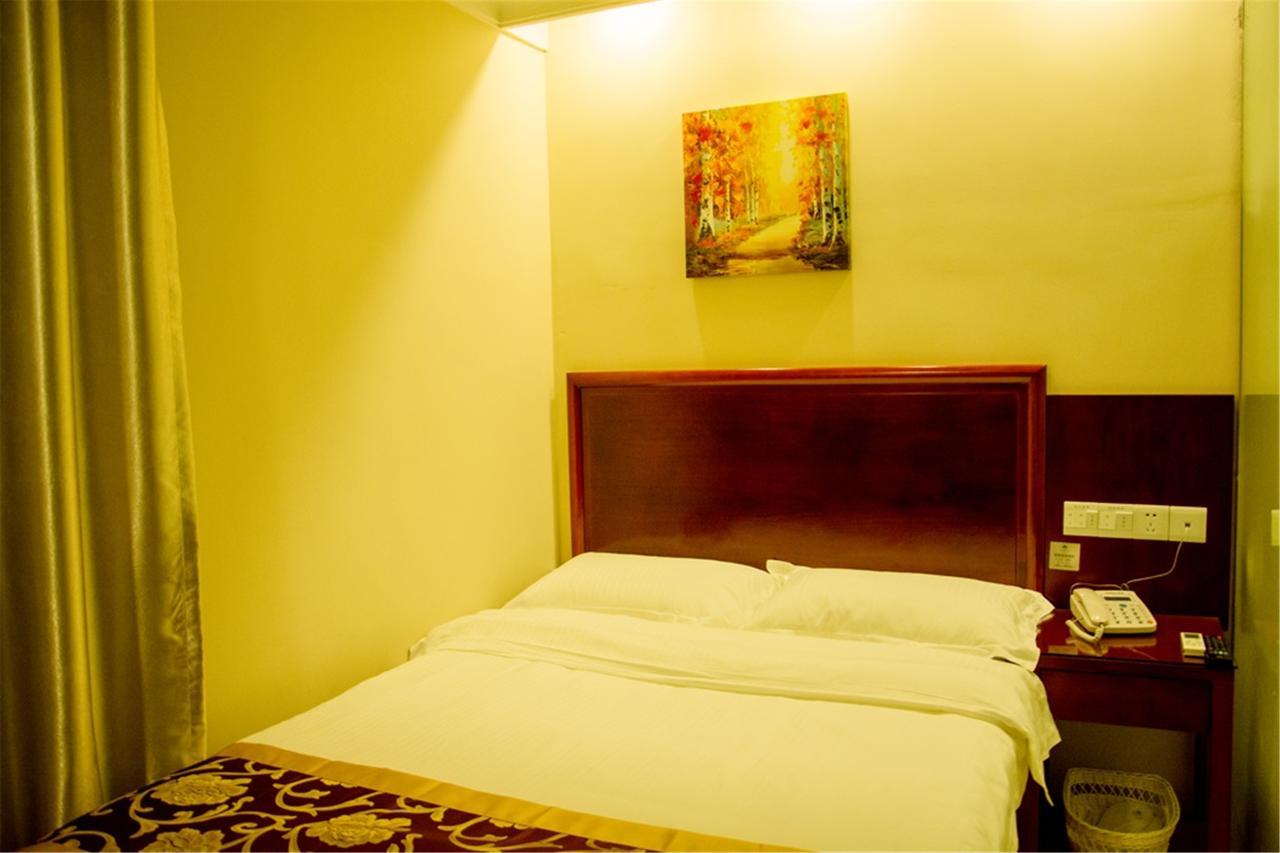 Greentree Inn Henan Kaifeng Gulou Square Express Hotel מראה חיצוני תמונה
